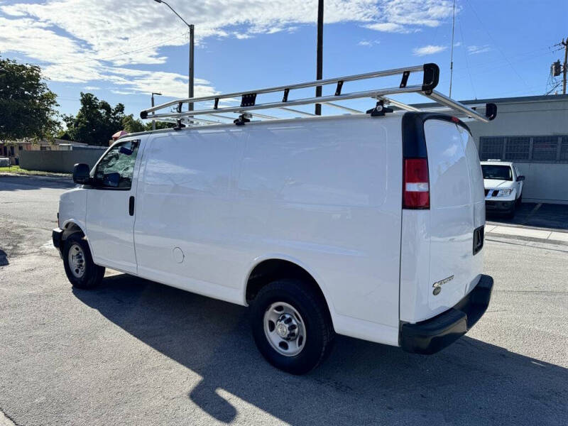2021 Chevrolet Express 2500