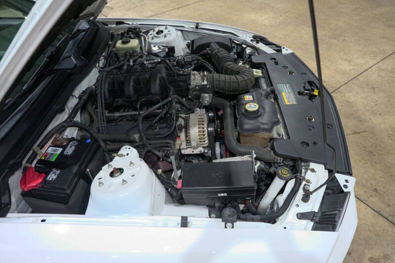 2005 Ford Mustang V6 Premium