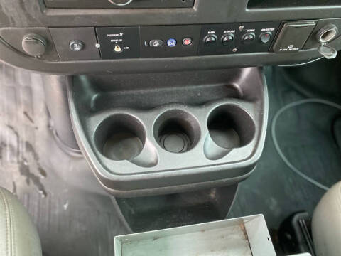 2017 Chevrolet Express 2500