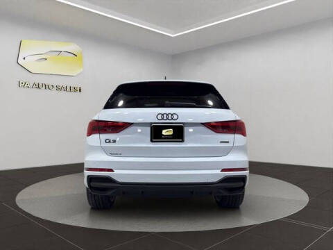 2022 Audi Q3 quattro S line Prem Plus 45 TFSI