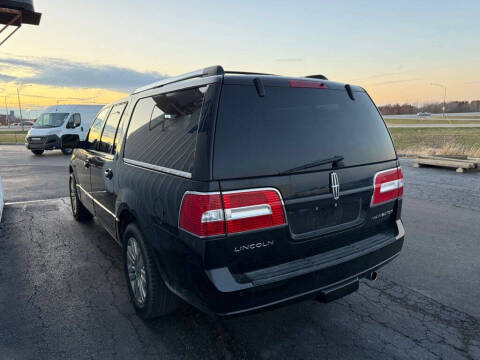 2011 Lincoln Navigator L