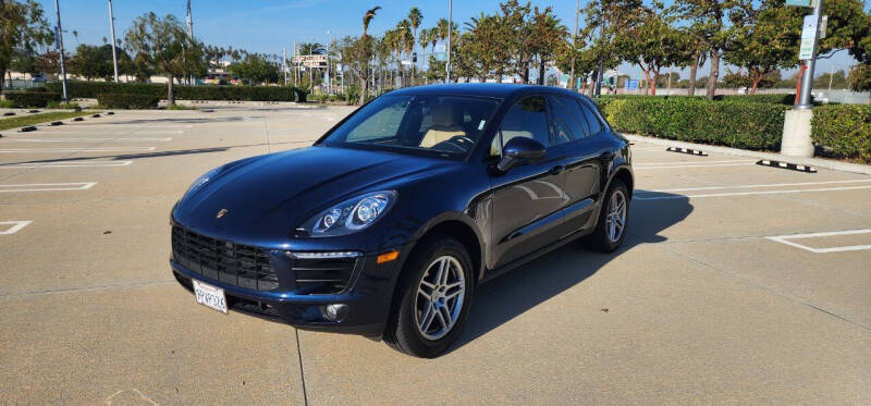 2018 Porsche Macan's photo