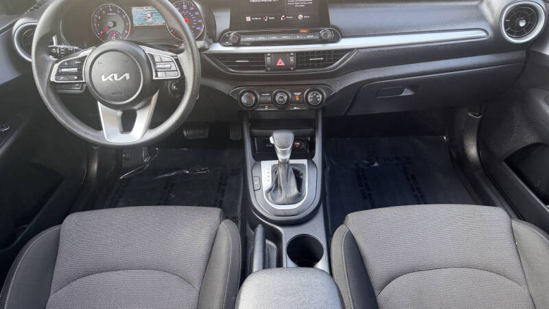 2024 Kia Forte LX