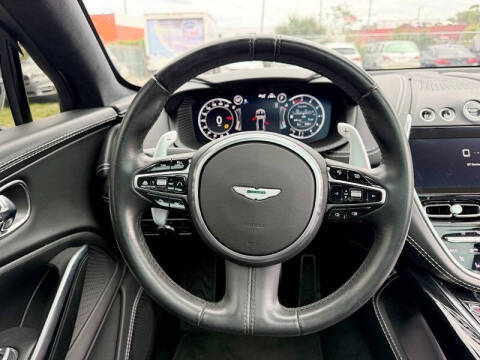2021 Aston Martin DBX