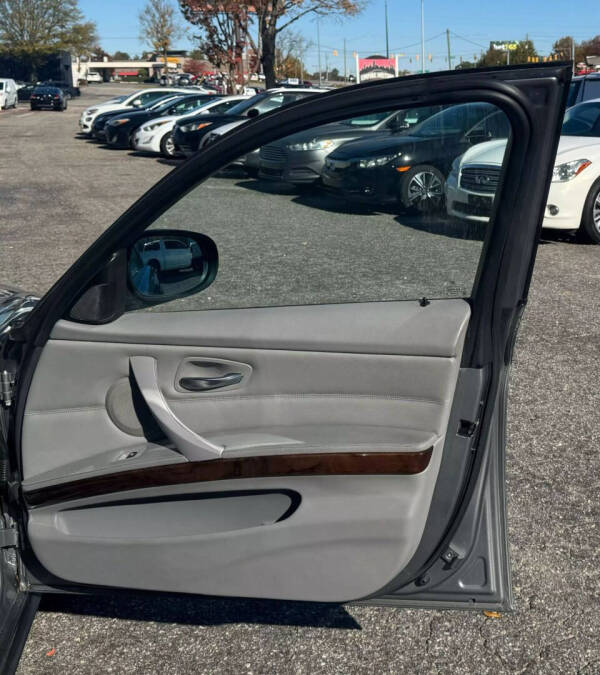 2011 BMW 3 Series 328i