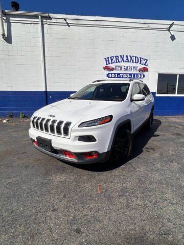 2015 Jeep Cherokee for sale at Hernandez Auto Sales in Pawtucket RI