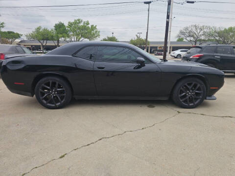 2020 Dodge Challenger SXT