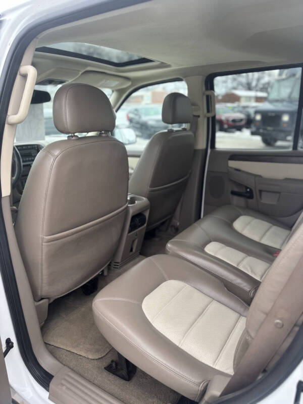 2005 Ford Explorer Eddie Bauer