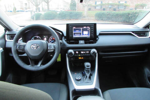 2021 Toyota RAV4 Hybrid LE