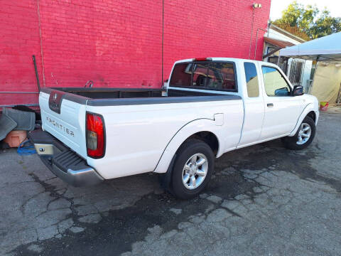 2004 Nissan Frontier XE