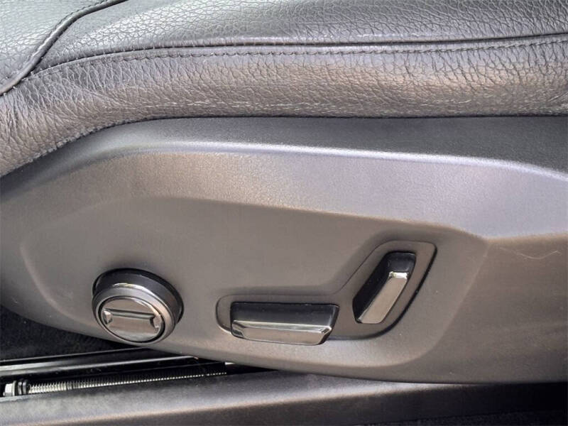 2023 Volvo XC90 B5 Plus Bright Theme