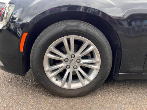 2016 Chrysler 300 C