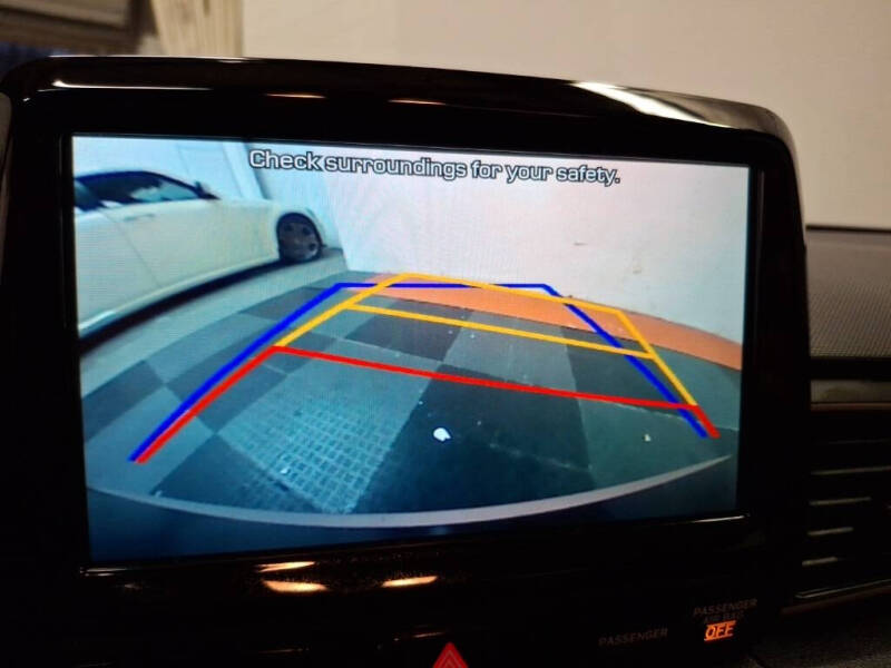 2019 Hyundai Veloster