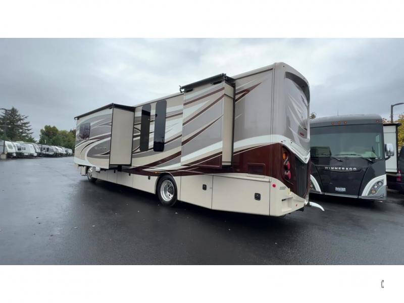 2014 Freightliner XCS Chassis