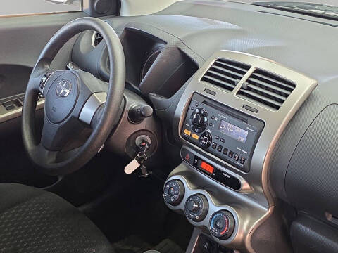 2012 Scion xD