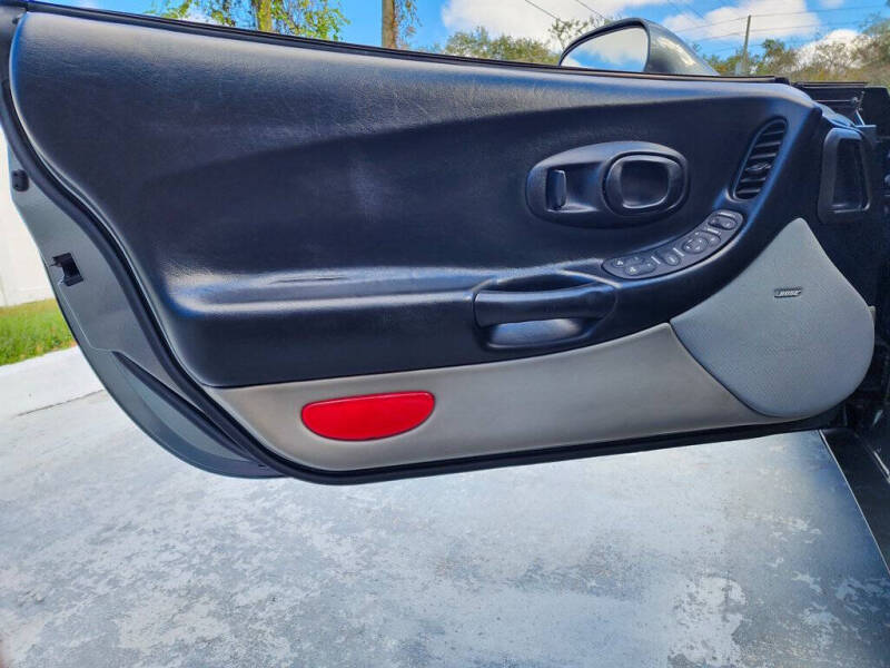 2004 Chevrolet Corvette