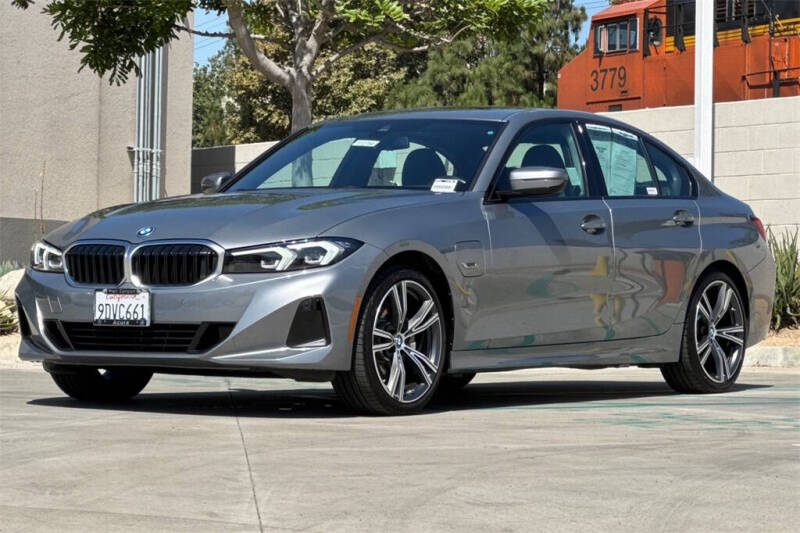 2023 BMW 3 Series 330e