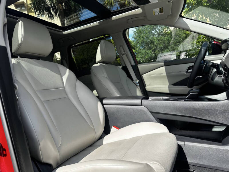 2021 Nissan Rogue SV