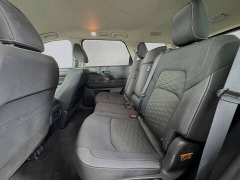 2024 Nissan Pathfinder SV