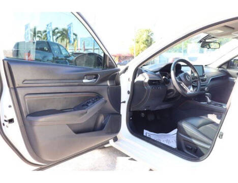 2020 Nissan Altima 2.5 SR