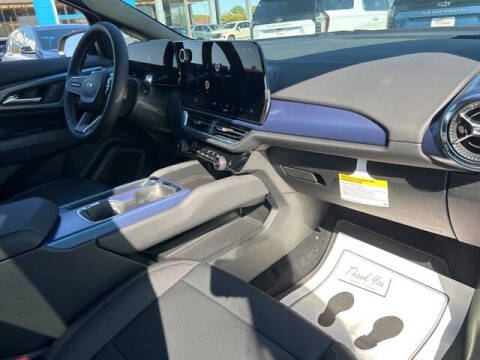 2026 Chevrolet Equinox EV LT 2