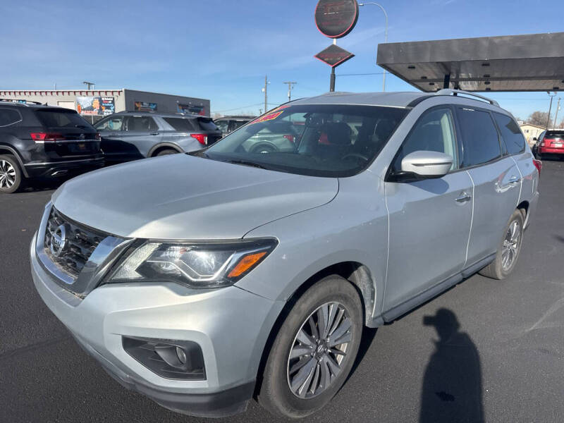 2019 Nissan Pathfinder SV