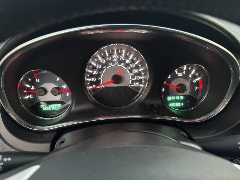 2013 Chrysler 200 Touring