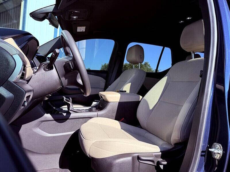 2022 Chevrolet Traverse LS