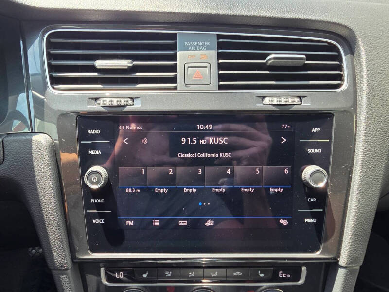 2019 Volkswagen e-Golf SE