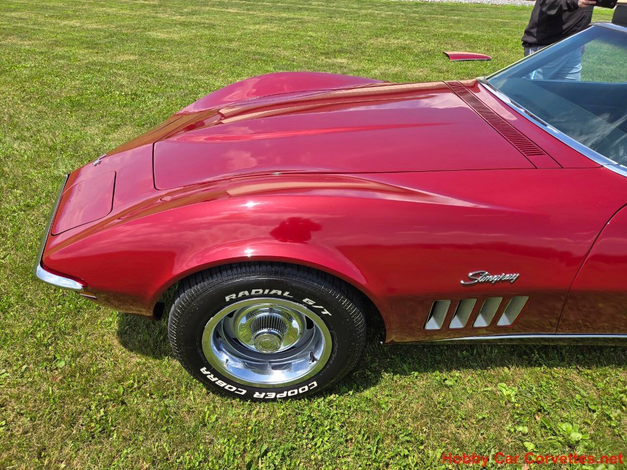 1969 Chevrolet Corvette 21