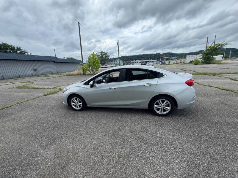 2017 Chevrolet Cruze LT Auto