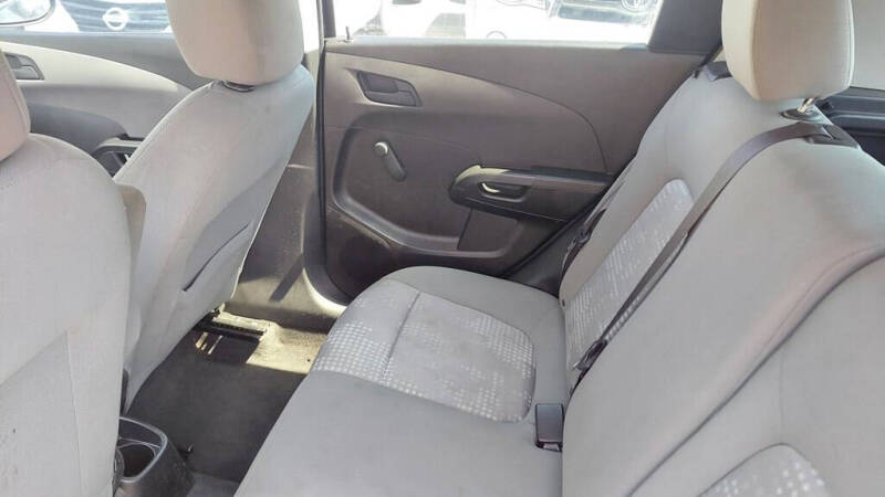 2016 Chevrolet Sonic LS Auto