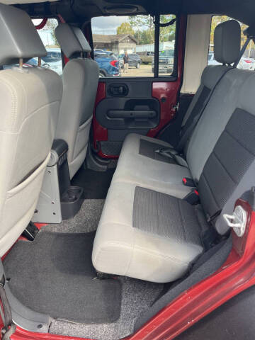 2010 Jeep Wrangler Unlimited Sahara