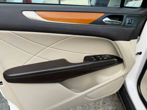 2018 Lincoln MKC Select