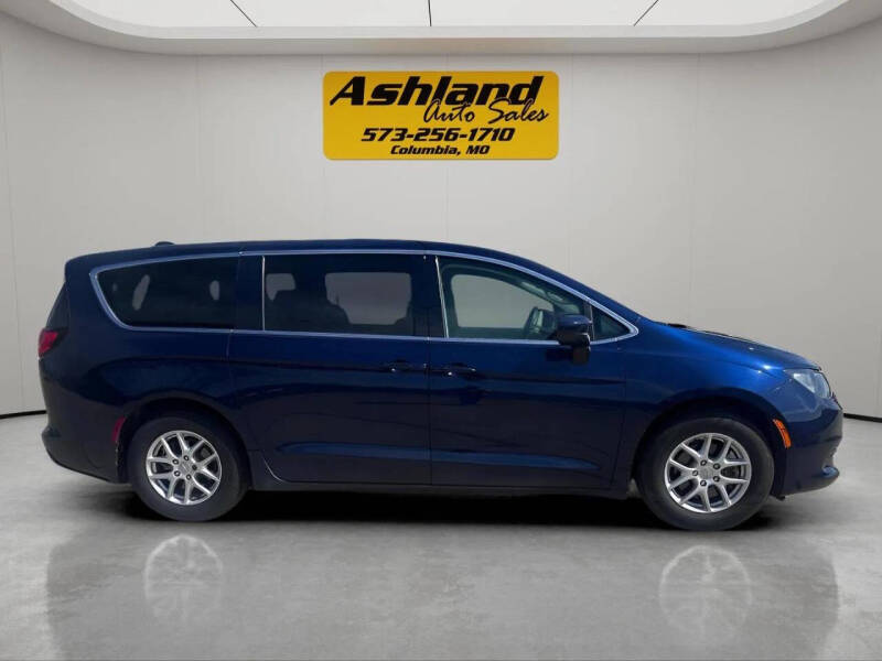 2017 Chrysler Pacifica Touring