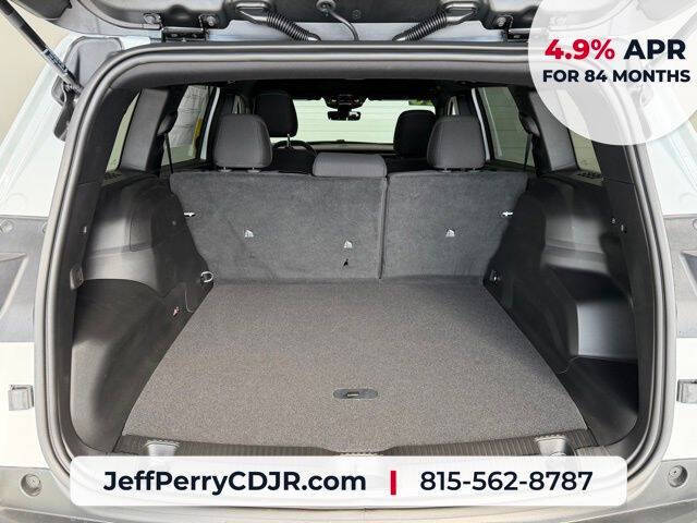 2026 Jeep Cherokee Laredo