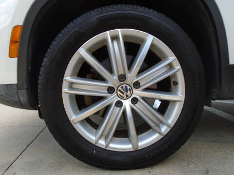 2012 Volkswagen Tiguan SE