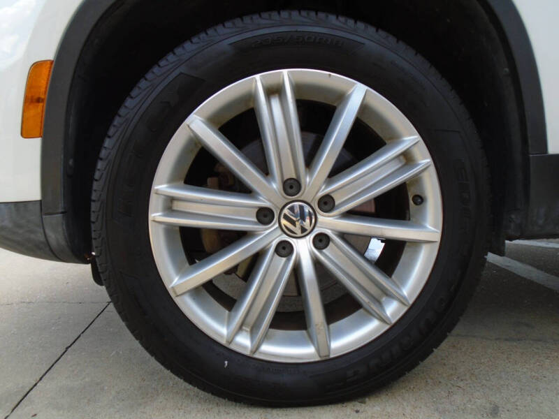2012 Volkswagen Tiguan SE