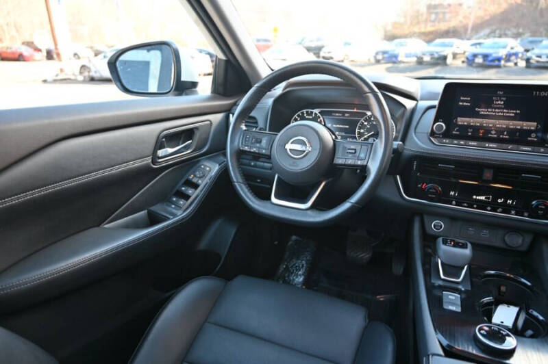 2022 Nissan Rogue SV