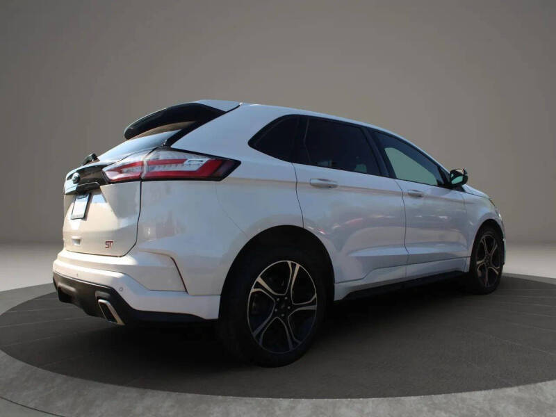 2019 Ford Edge ST