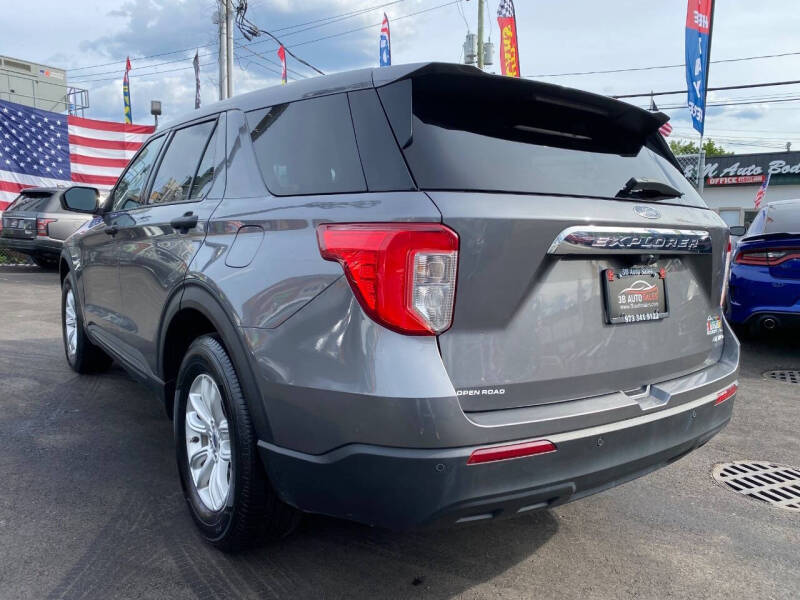 2021 Ford Explorer