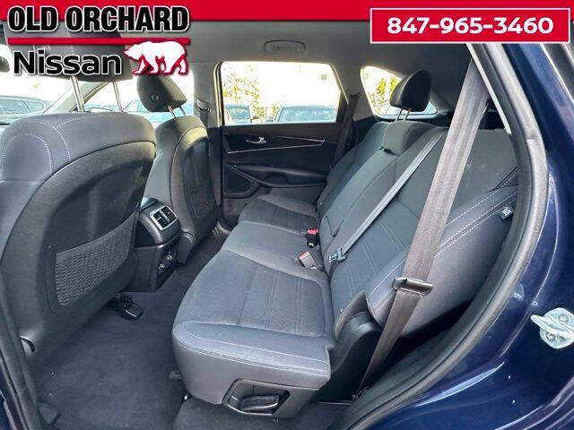 2019 Kia Sorento LX