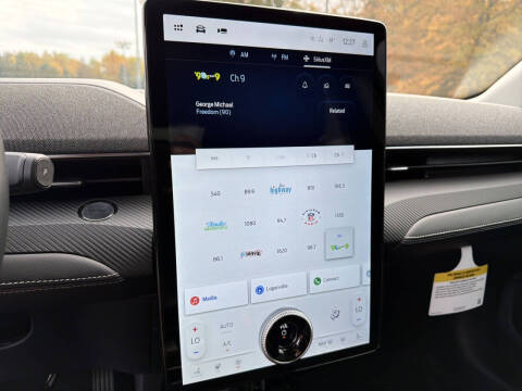 2025 Ford Mustang Mach-E Premium