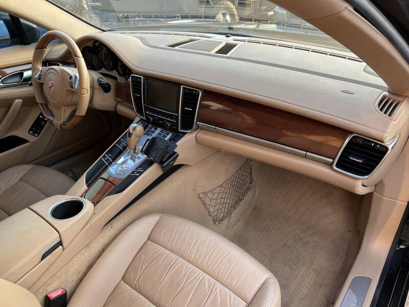 2011 Porsche Panamera