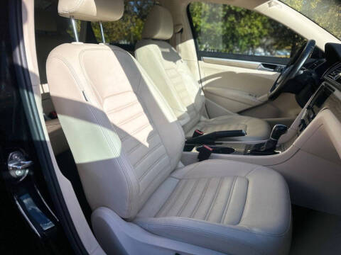 2016 Volkswagen Passat 1.8T SEL