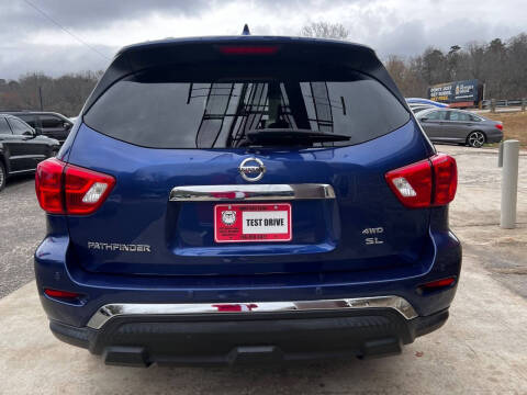 2019 Nissan Pathfinder SL