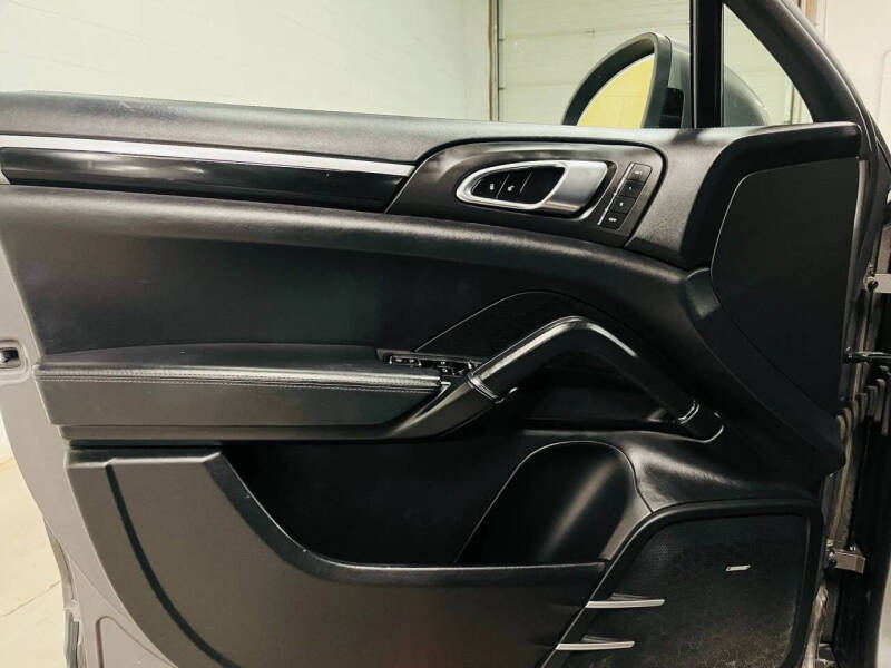 2012 Porsche Cayenne Turbo