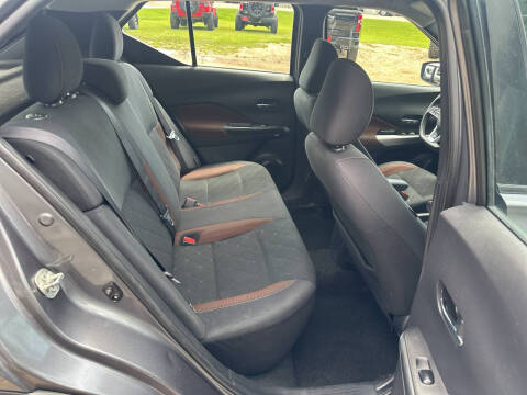 2020 Nissan Kicks SR