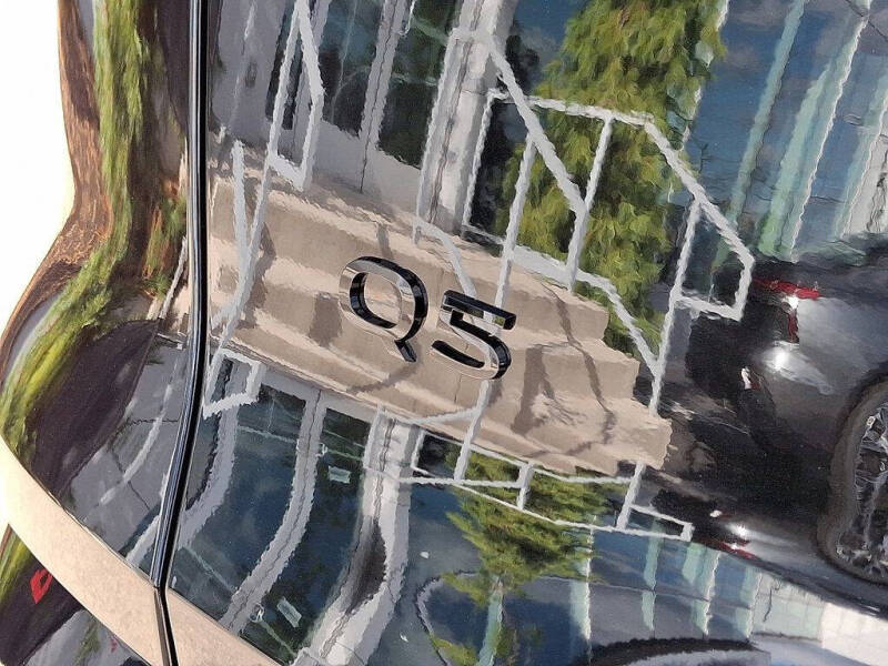 2025 Audi Q5 quattro Premium Plus TFSI