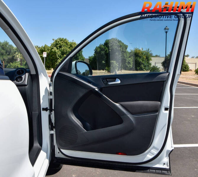 2015 Volkswagen Tiguan S